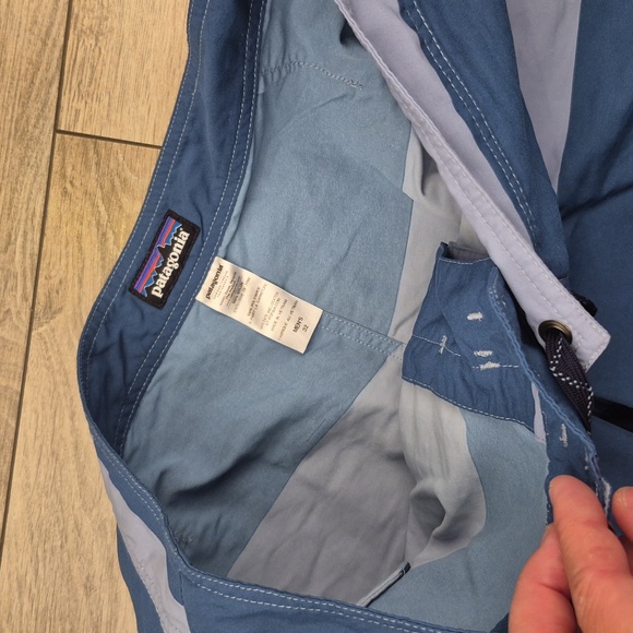 PATAGONIA Blue Light‎ Blue Grey Striped Pattern Mens Sz 32 Swim Board Shorts - Picture 5 of 9